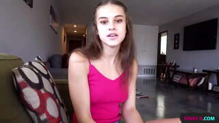 Siskopuoleni selville, että hänen poikaystävänsä on pettänyt häntä ja haluavat saada takaisin hänelle hän pyysi minua naimaan häntä ja anna hänen ottaa kuvia meistä - Ellie Idoli